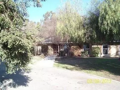 608 S Dockery Ave, Sanger, CA 93657 photo 1