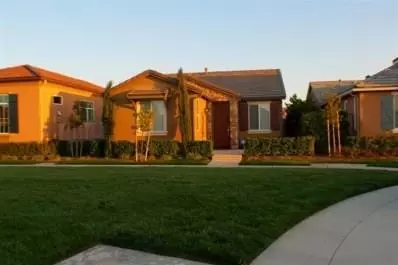 3984 Heritage Ave, Clovis, CA 93619 photo 1