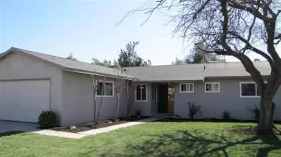 1468 Roberts Ave, Clovis, CA 93611 photo 1