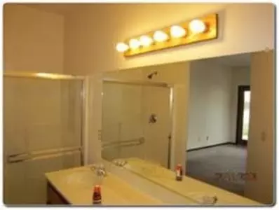 1206 Pine Dr, Lemoore, CA 93245 photo 5
