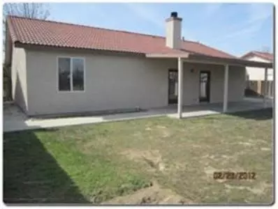 1206 Pine Dr, Lemoore, CA 93245 photo 6