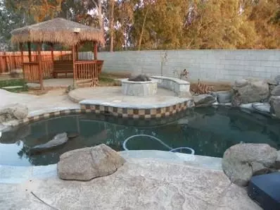 2470 Stuart, Clovis, CA 93611 photo 2