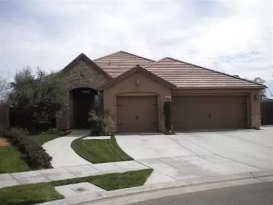 3680 Serena, Clovis, CA 93619 photo 2
