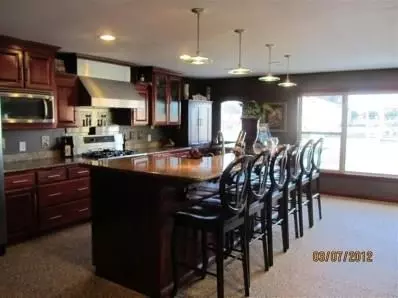 9458 Ellery Ave, Clovis, CA 93619 photo 2