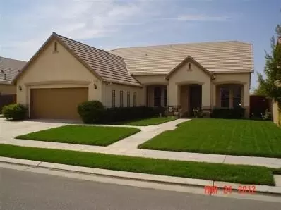 1834 N Whiteash Ave, Clovis, CA 93619 photo 2