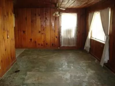 214 Howard St, Clovis, CA 93612 photo 3