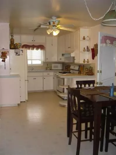 2977 D St, Selma, CA 93662 photo 5