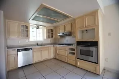 431 Cherry Ln, Clovis, CA 93612 photo 2