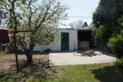 2722 Logan St, Selma, CA 93662 photo 9