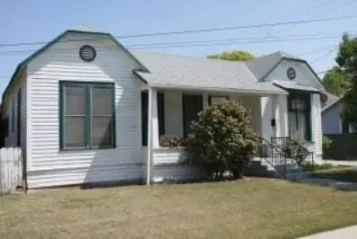 2722 Logan St, Selma, CA 93662 photo 1
