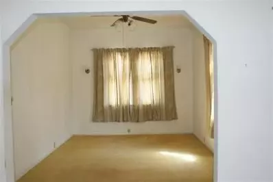 2722 Logan St, Selma, CA 93662 photo 3