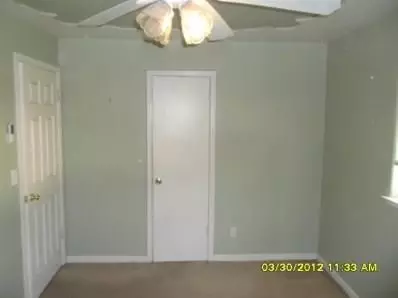 865 Russell Ave, Clovis, CA 93612 photo 8