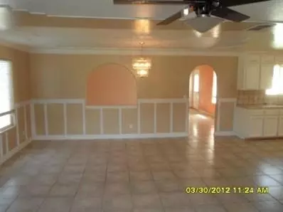 865 Russell Ave, Clovis, CA 93612 photo 5