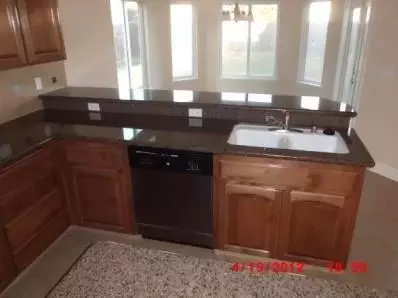 365 S Wolftrap St, Madera, CA 93637 photo 9