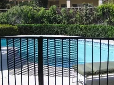 563 W Muncie Ave, Clovis, CA 93619 photo 3
