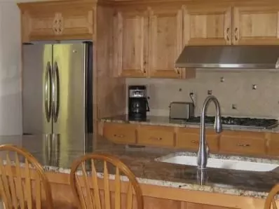 563 W Muncie Ave, Clovis, CA 93619 photo 10