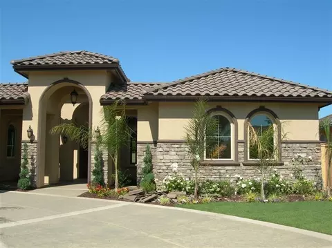 48 Gateway Ave, Clovis, CA 93612 photo 3