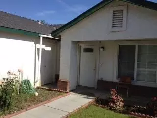 587 Strauss Ct, Madera, CA 93637 photo 1