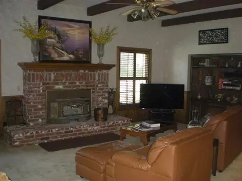 2582 San Gabriel Ave, Clovis, CA 93611 photo 8
