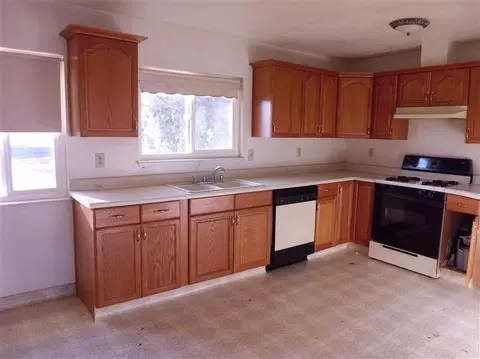 313 Orange Ave, Chowchilla, CA 93610 photo 2