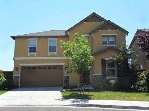 1466 Grape St, Madera, CA 93638 photo 1