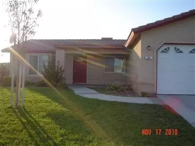 281 S Michelle Ave, Kerman, CA 93630 photo 2