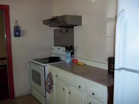 604 Grant Dr, Chowchilla, CA 93610 photo 2
