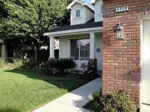 1710 Jordan Ave, Clovis, CA 93611 photo 3