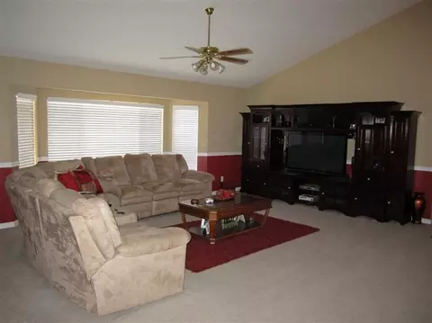 35109 John Albert Dr, Madera, CA 93636 photo 4