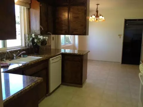927 E Chennault Ave, Fresno, CA 93720 photo 5