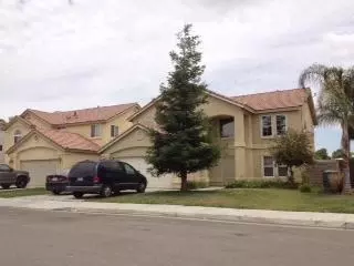 1371 Deborah Ln, Madera, CA 93637 photo 1