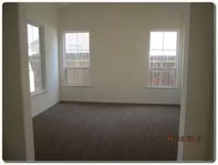 3140 Pine St, Hanford, CA 93230 photo 3