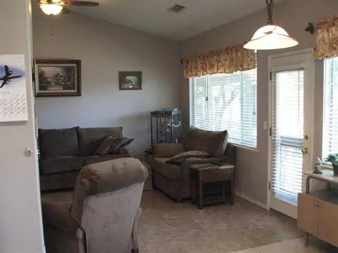 2124 Cromwell Ave, Clovis, CA 93611 photo 10