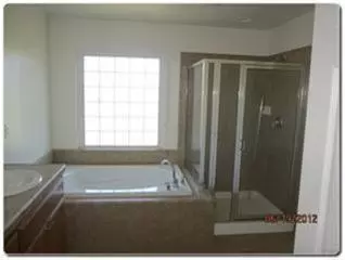 1078 Paradise Dr, Lemoore, CA 93245 photo 9