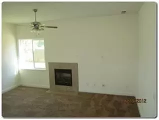 1078 Paradise Dr, Lemoore, CA 93245 photo 6