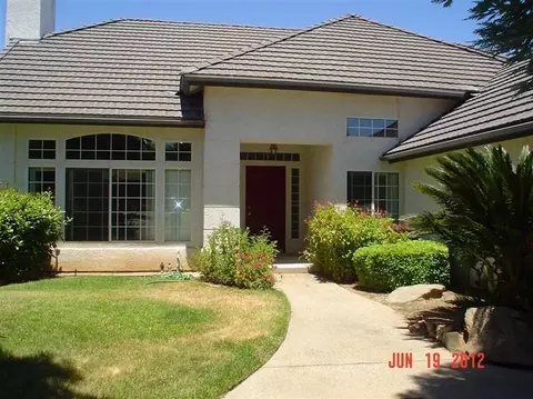 2084 E Jon Dr, Fresno, CA 93720 photo 1