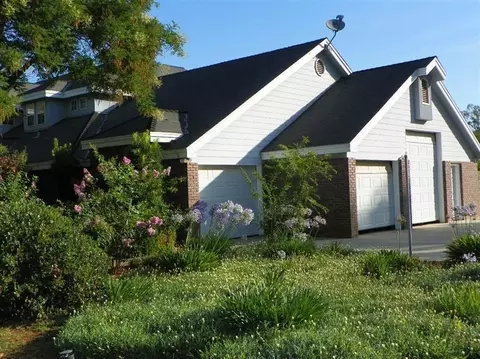5471 N Dockery Ave, Clovis, CA 93619 photo 3