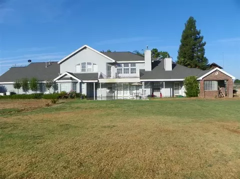 5471 N Dockery Ave, Clovis, CA 93619 photo 2