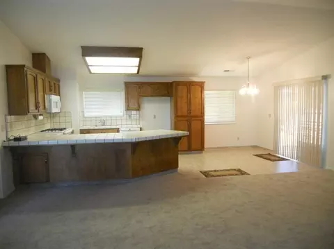 207 9th St, Clovis, CA 93612 photo 8
