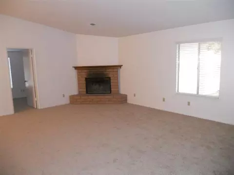 207 9th St, Clovis, CA 93612 photo 6