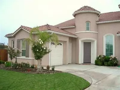 1951 N Duke Ave, Clovis, CA 93619 photo 3