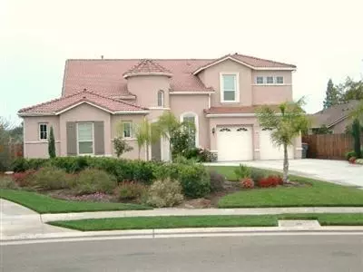1951 N Duke Ave, Clovis, CA 93619 photo 2