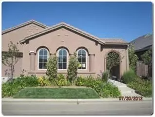 1739 N Piccadilly Ln, Clovis, CA 93619 photo 1