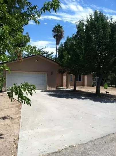 26095 El Paso Pl, Madera, CA 93638 photo 2