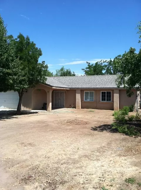 26095 El Paso Pl, Madera, CA 93638 photo 1
