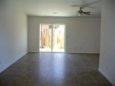 57 Knox St, Madera, CA 93638 photo 3