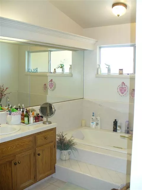 3192 Boulder Ave, Madera, CA 93637 photo 8