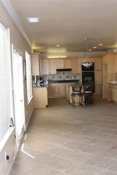 2267 Carson Ave, Clovis, CA 93611 photo 8