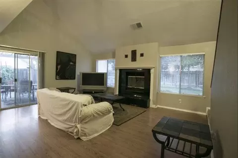 308 W Fremont Ave, Clovis, CA 93612 photo 5