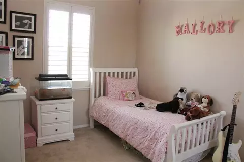 668 W Fontaine Ln, Clovis, CA 93619 photo 9